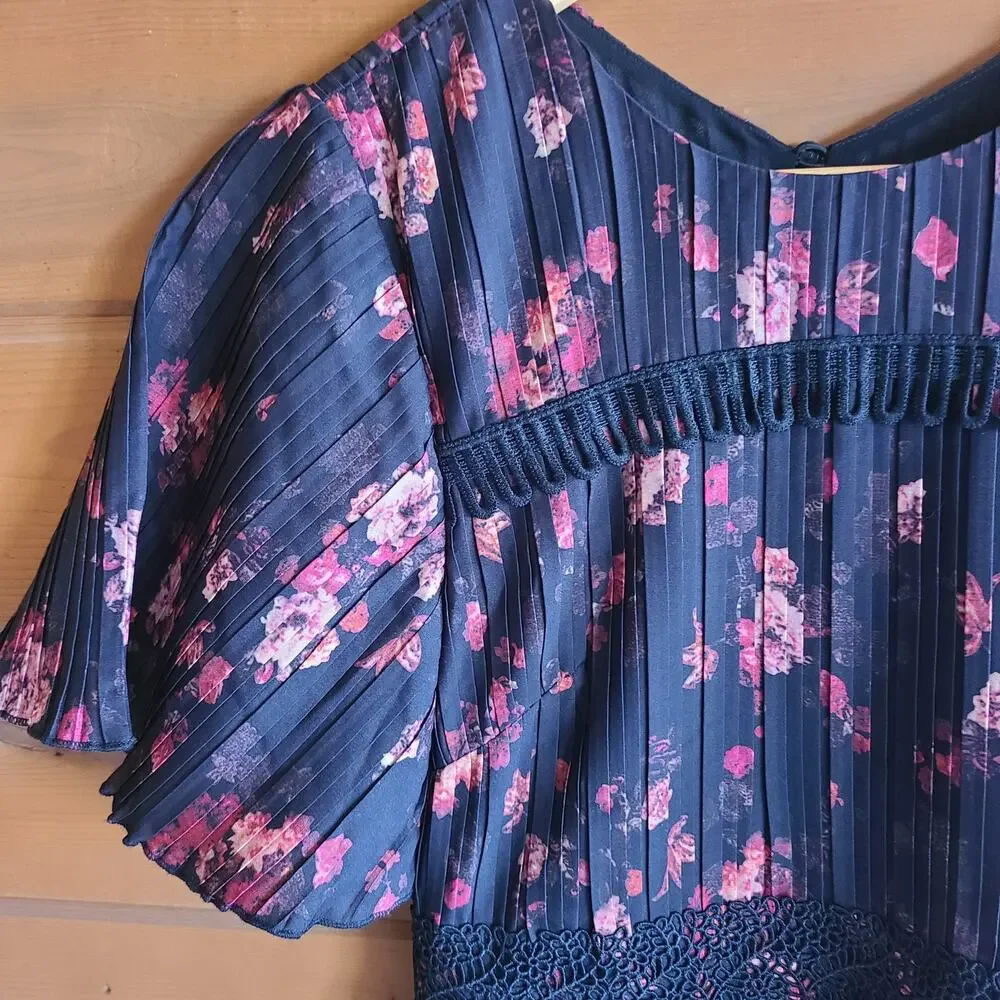 Anthropologie Biella Dress Mini Foxiedoxie NWT XS Black Floral Pleated Flutter - Picture 4 of 6